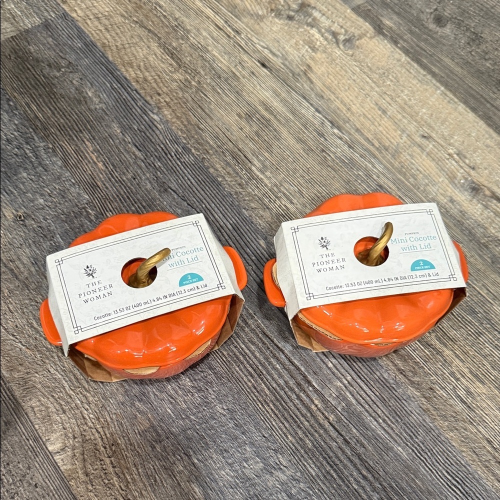 2 Pioneer Woman Vibrant Orange Cocotte Pair